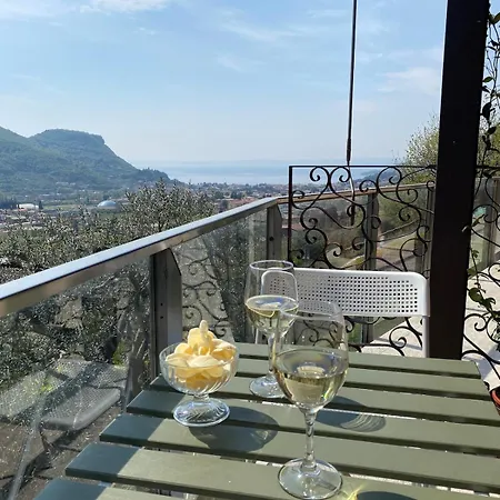 Panoramic Garda Appartement